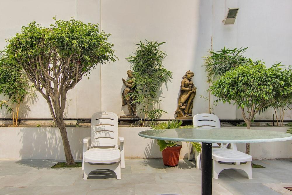 Vibe By The Lalit Traveller Faridabad Exterior foto