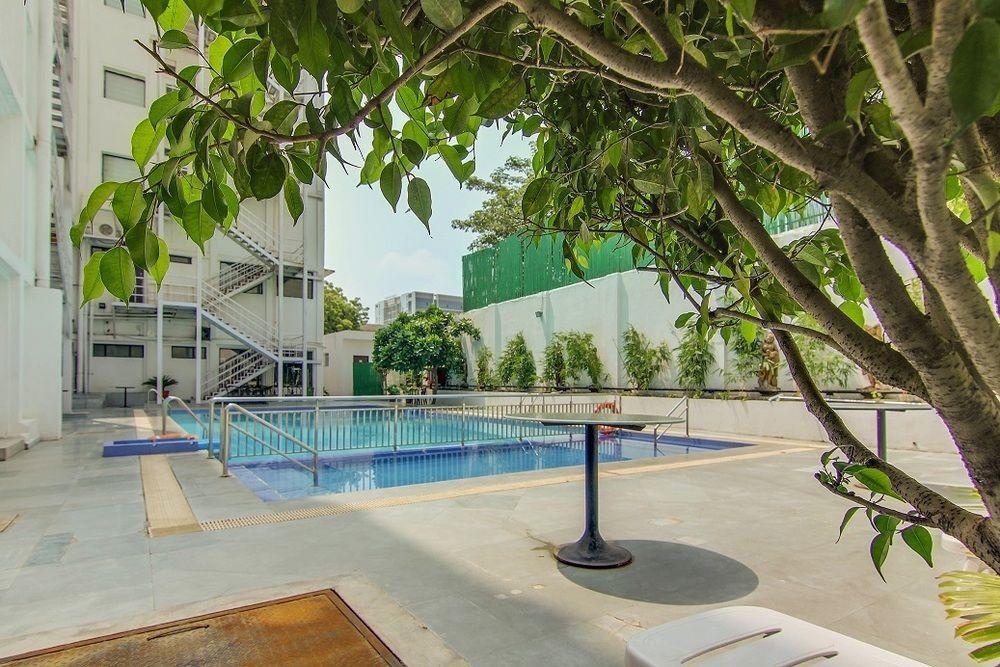 Vibe By The Lalit Traveller Faridabad Exterior foto