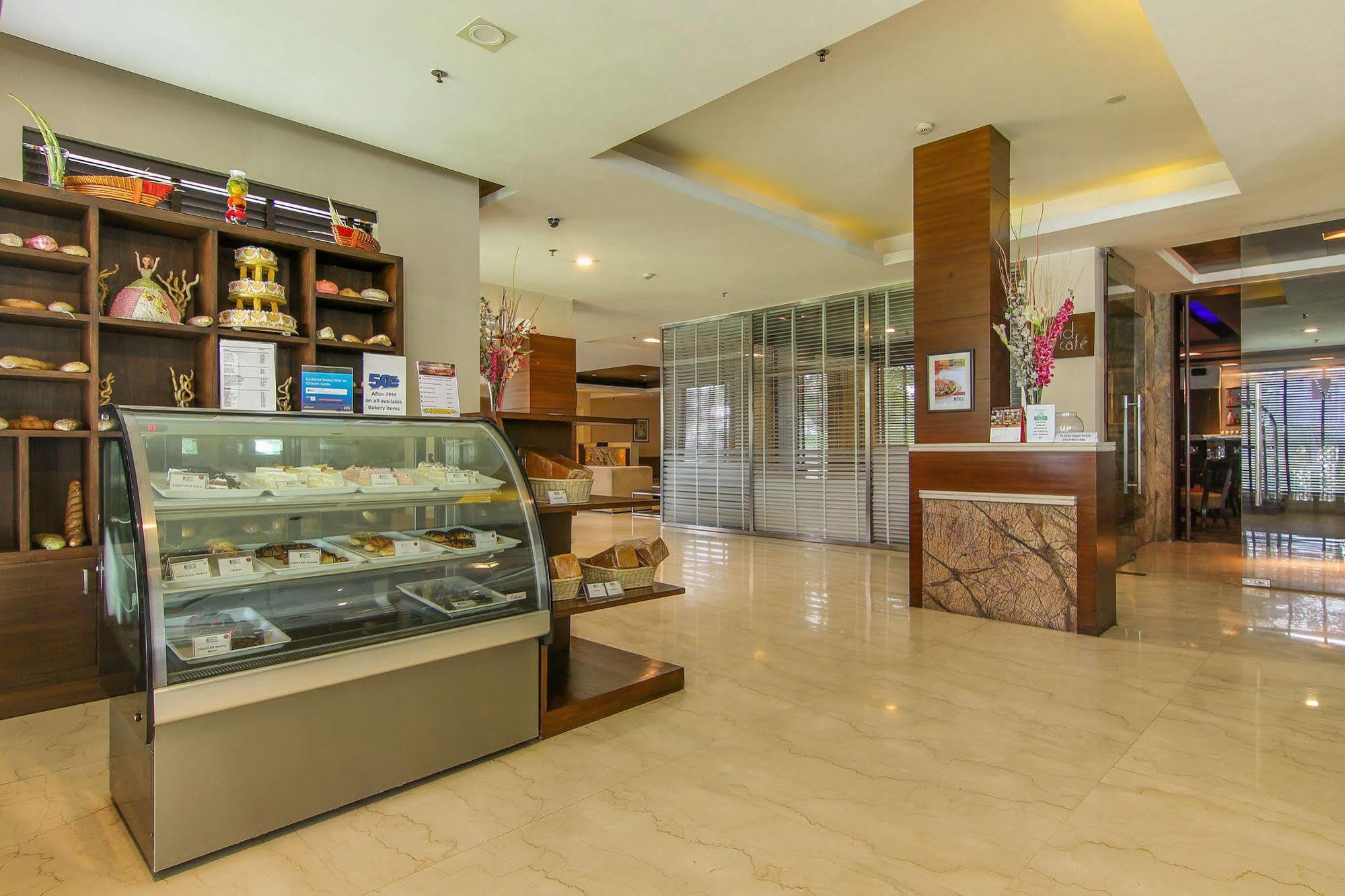 Vibe By The Lalit Traveller Faridabad Exterior foto